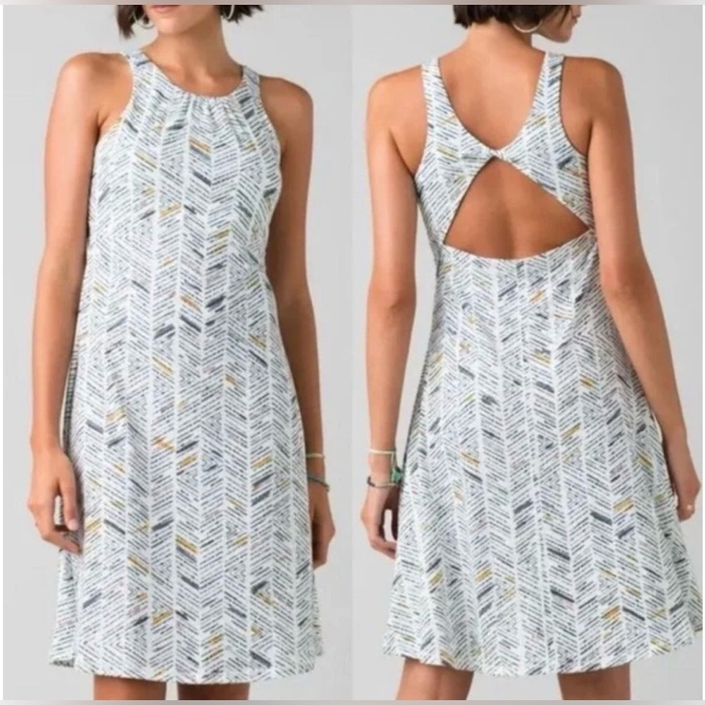 Prana Backless Chevron Dress in Gray and White